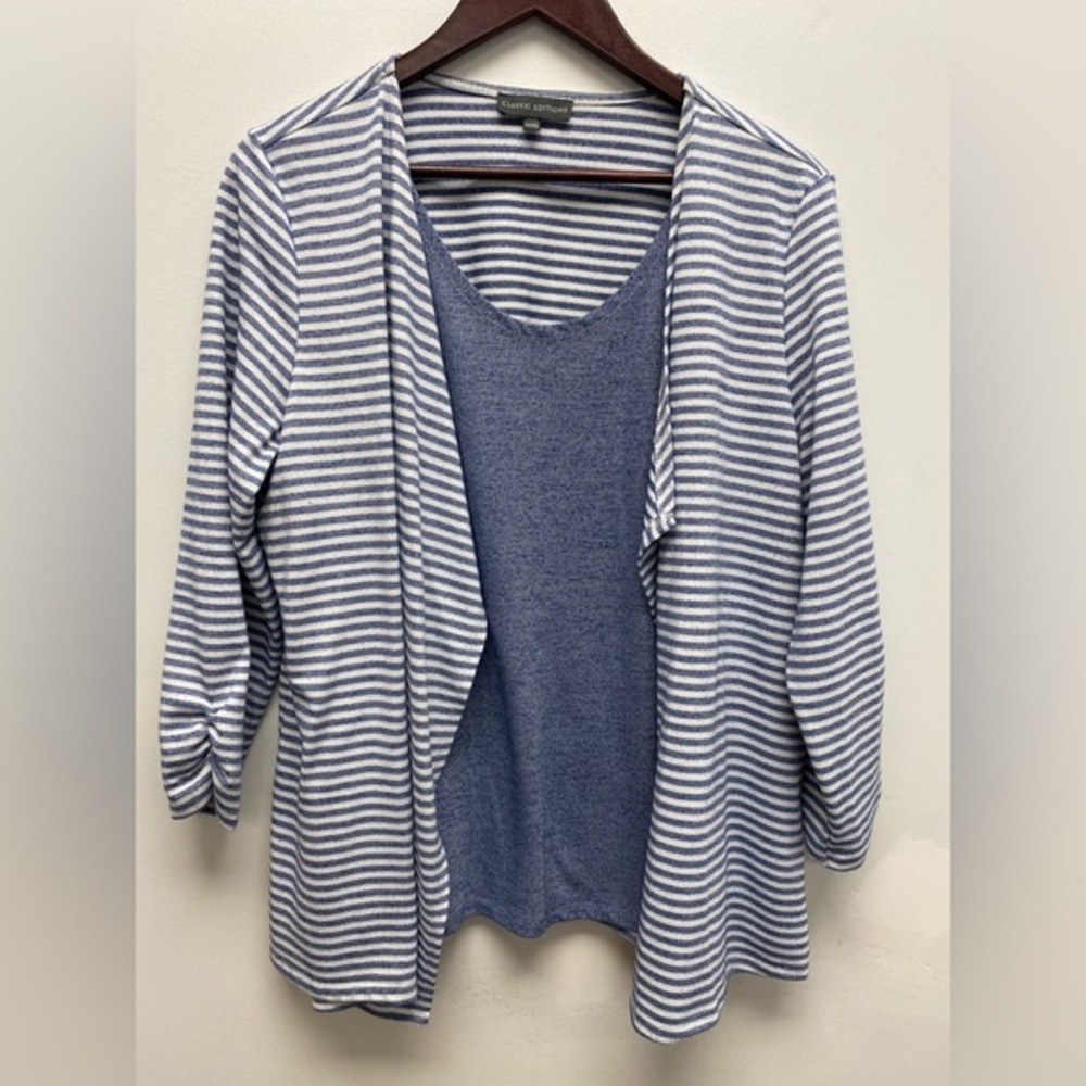 4 for $25 🍒 Classic Editions Blue & White Stripe Faux Cardigan Size XXL